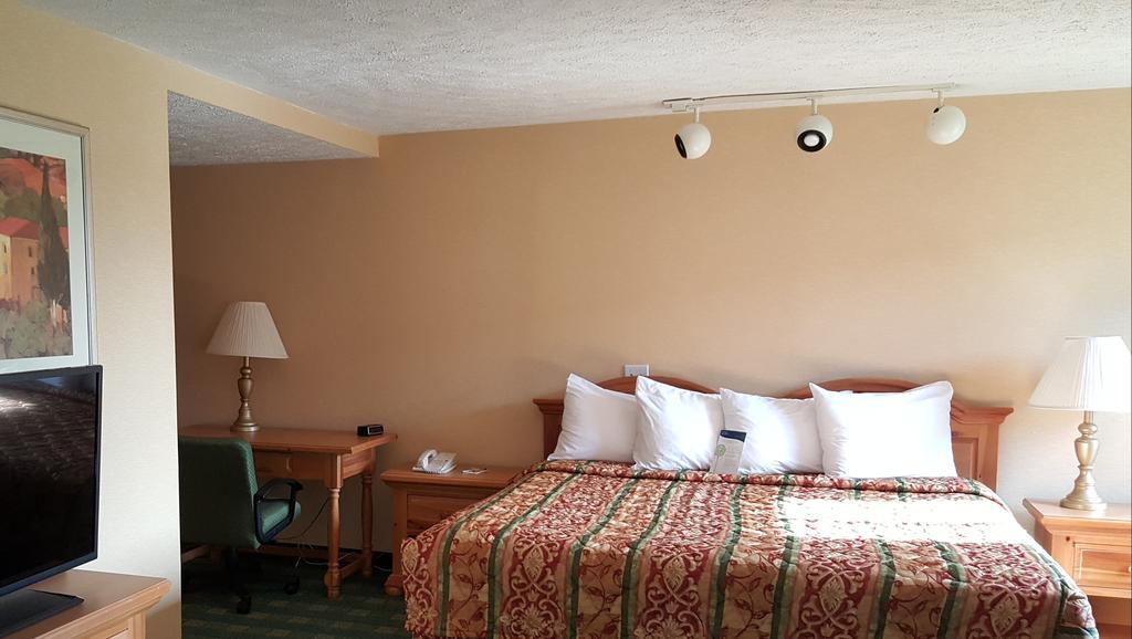 Hotel Oriskany Extérieur photo
