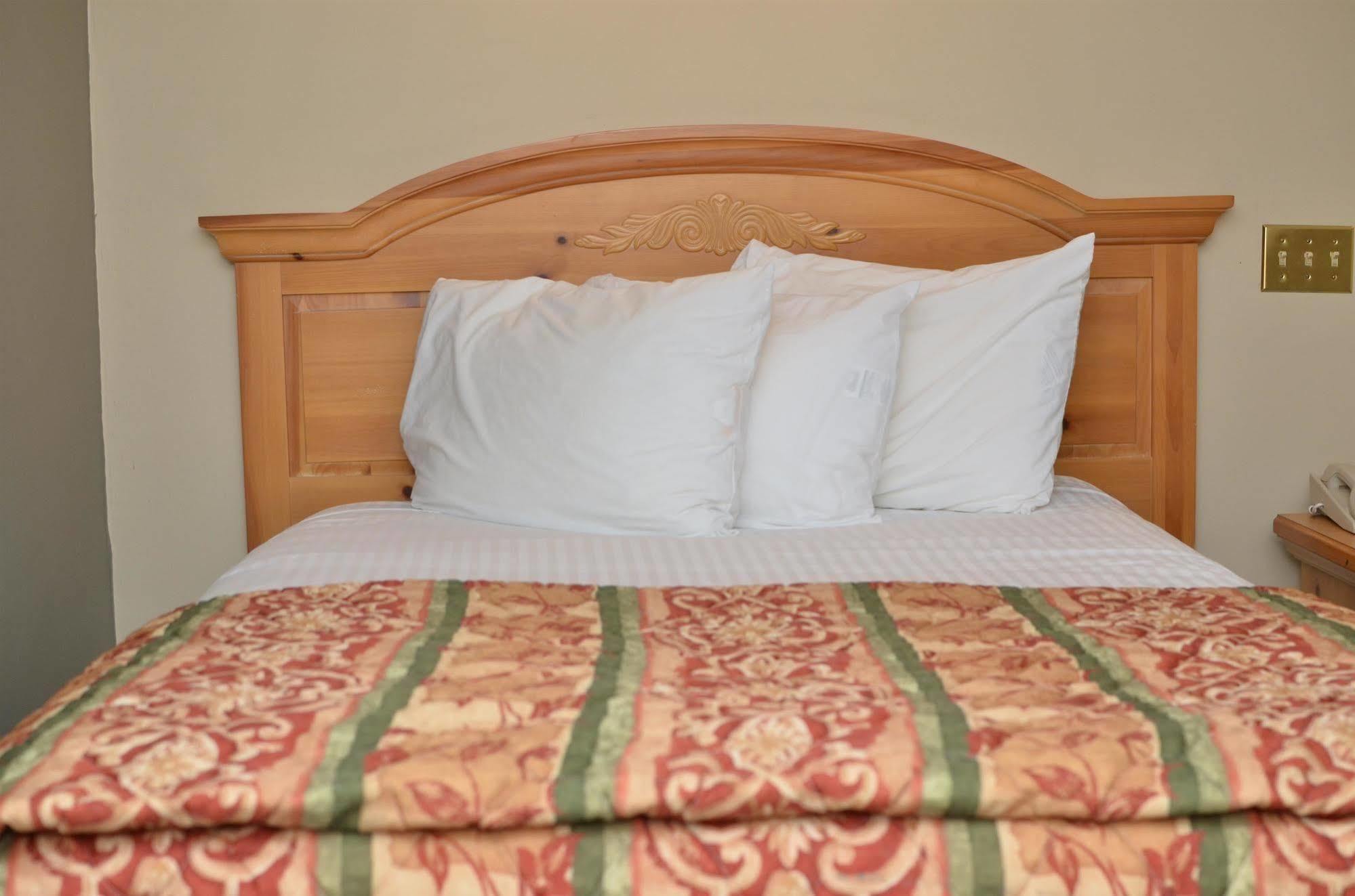 Hotel Oriskany Extérieur photo